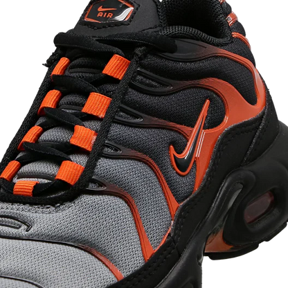 NIKE AIR MAX PLUS 1 TUNED BLACK/TEAM ORANGE